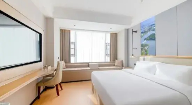 Люкс Deluxe Huaggang Deerfu Yiaihu Hotel