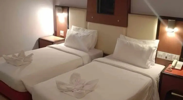 Номер Deluxe BP Grand Tower Hotel