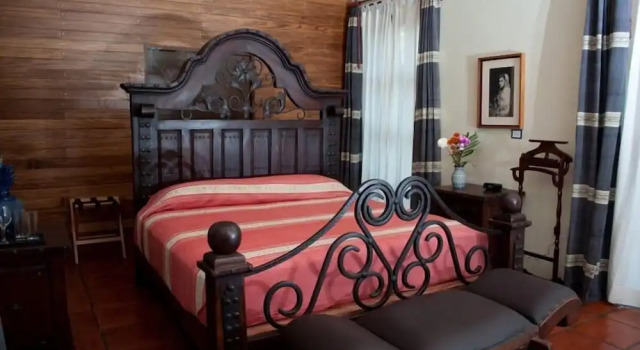 Люкс с балконом Hotel Boutique Hacienda del Gobernador
