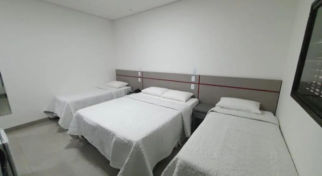 Четырёхместный номер Superior Villa Vaz Hotel