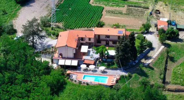 Casa Vacanze e Ristorante Casa Le Bandite, Rezerwuj Apartament Vernio Toskania