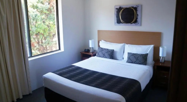 Апартаменты Jadon Place Holiday Apartments