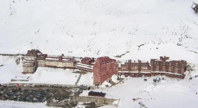 Hotel Europa, Book Hotel Astun 