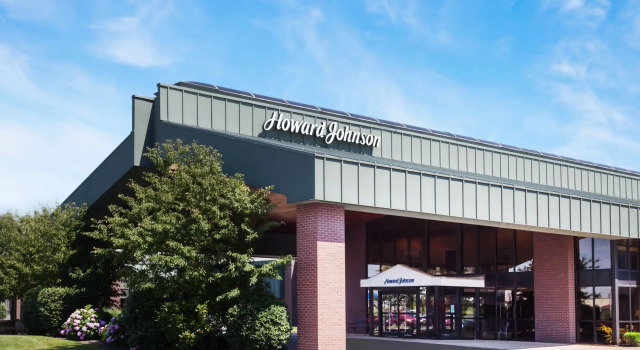 Howard Johnson by Wyndham Evansville East, Забронировать Отель Эвансвилл Индиана