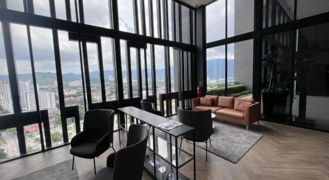 Апартаменты Contemporary & Stylish Suite#Georgetown#Sky Pool#2 BR, Living Room with Double Bed
