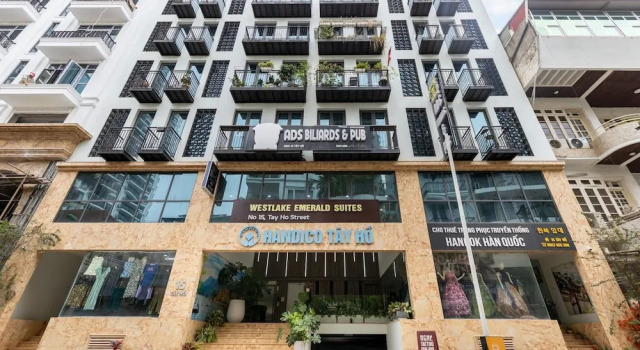 Westlake Emerald Suites