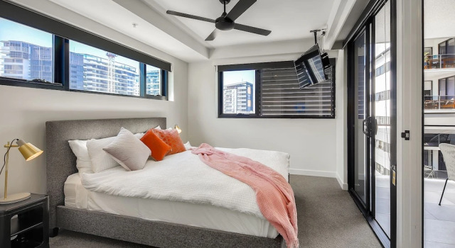 Supérieure quadruple appartement avec balcon Nero Newstead