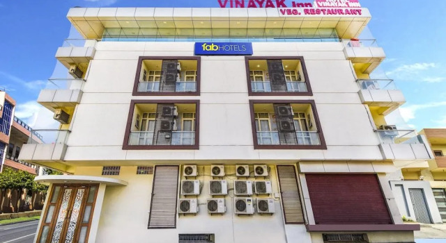 Fabhotel Vinayak Inn, Забронировать Отель Отели штата Раджастхана 3 звезды, 3*