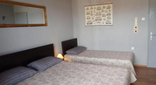 Holiday Home Mare - Monti, Rezervasyon Otel Karlobag 