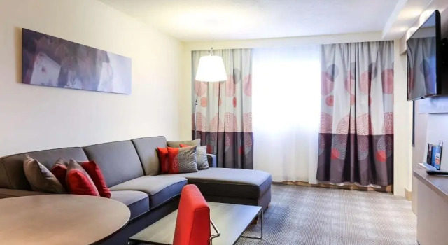Полулюкс Novotel Abidjan Plateau