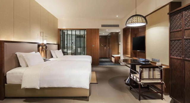 Двухместный номер Executive Hilton Huizhou Longmen Resort