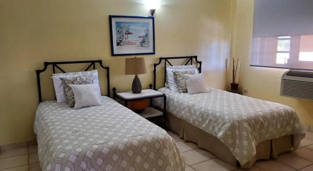Amazing View Condo in Crescent Beach Cb210