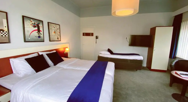 Трёхместный номер Comfort Apollo Hotel