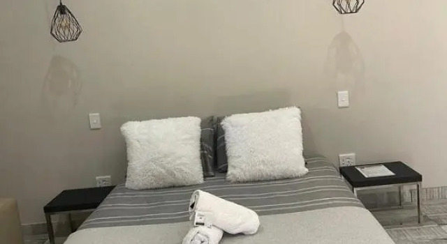 Guest house on Gillian Unit 7, Забронировать Гостевой дом Гостевые дома Баллито, Гостевой дом