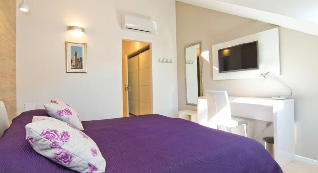 Двухместный номер Deluxe Laura Lux Suites