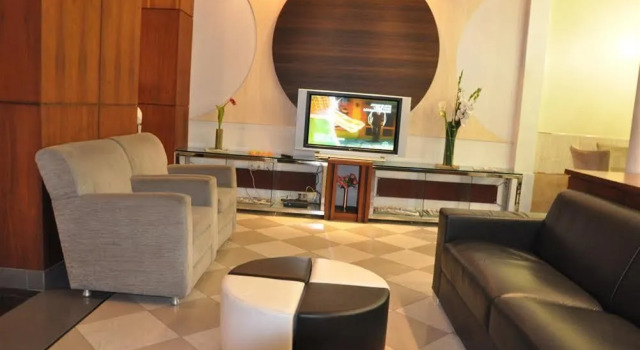 Feira Plaza Hotel, Rezervovat Hotel Hotely v Bahia se snídaní, Snídaně