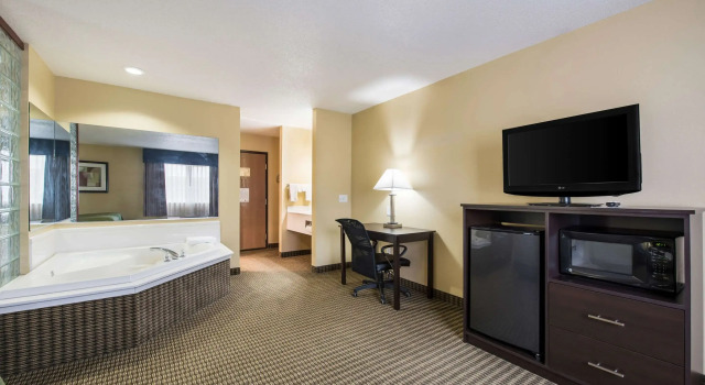 Двухместный номер Standard Quality Inn & Suites Menomonie