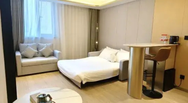 Люкс Country Inn & Suites by Radisson  (Yixing City‑Center Renmin Road)