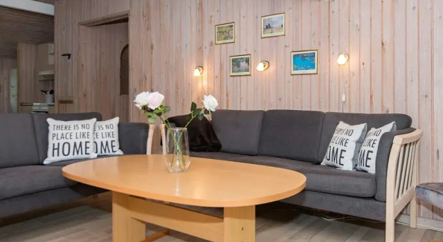 Cozy Holiday Home in Arrild Jutland with Whirlpool, Rezerwuj Dom wakacyjny Domki letniskowe w Arrild, Domek