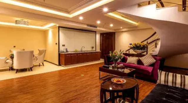 Люкс Executive Wan Yue Hotel