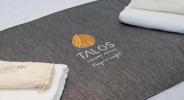 Двухместный семейный люкс Talos Luxury Suites