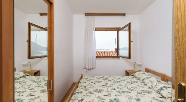 Апартаменты с 3 комнатами с балконом и с видом на море Apartments Kisic
