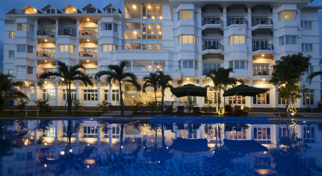 Ben Tre Riverside Resort, Rezerwuj Ośrodek wypoczynkowy Hotele w Mekong Delta z basenem, Basen