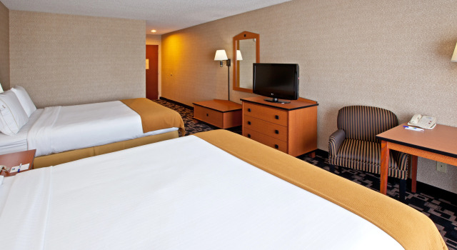 Holiday Inn Express Hotel & Suites Greenwood by IHG, Boek Hotel Hotels in Indiana met ontbijt, Ontbijt