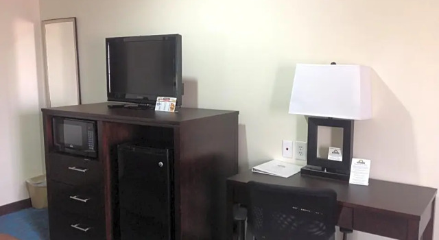 Двухместная студия Days Inn by Wyndham Humble/Houston Intercontinental Airport