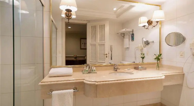 Двухместный семейный номер Standard с балконом Grand Mercure Sao Paulo Ibirapuera
