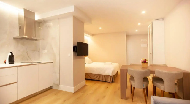 Apartamentos Reina Victoria, Забронировать Апартаменты/квартира Апартаменты Сантандера, рядом с Музей доисторической эпохи и археологии провинции Кантабрия, Апартаменты/квартира