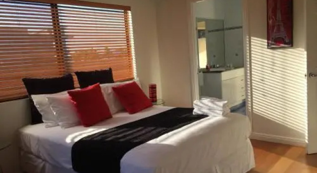 Lighthouse Apartments on The Strand - Penthouse, Réserver Appartement The Strand Queensland
