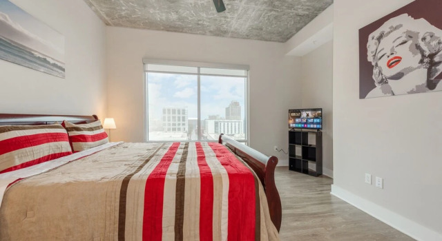2br Apartment Near Convention Center - No Balcony 2 Bedroom Apts by RedAwning, Забронировать Апартаменты/квартира Апартаменты Шарлотте, рядом с Парк Romare Bearden, Апартаменты/квартира