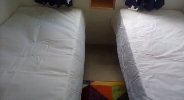Arizona Family and Dogs Welcome Caravan 3 Bedrooms, Забронировать Отель Отели Исторического графства Суссекса с парковкой, Парковка