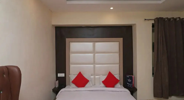 OYO 18631 Hotel King's, Забронировать Отель Отели штата Химачал-Прадеш с завтраком, Завтраки