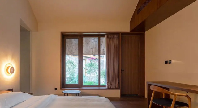 Номер Standard Sansa Village Boutique Hotel at Mutianyu Great Wall Adjoin to Mutianyu Great Wall - Room with the View of Great Wall - Chinese massage experience - Vehicle Shuttle Service - International Catering - SPA& Nail Beauty Facilities