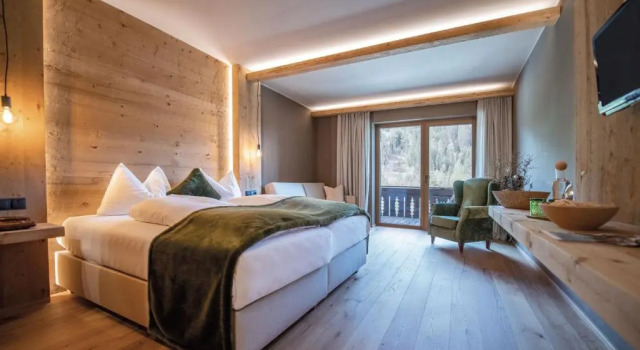 Двухместный номер Deluxe с балконом Hotel Edelweiss