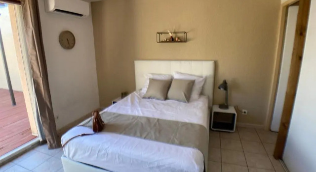 Studio Climatisé et Grande Terrasse Tarbes Centre, Rezervovat Apartmán Hotely v Hautes-Pyrénées s parkováním, Parkování