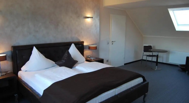Четырёхместный номер Comfort Mauritius Komfort Hotel in der Altstadt