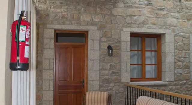 CR La Flor del Naranjo, Réserver Maison d'hôtes Cadalso Estrémadure