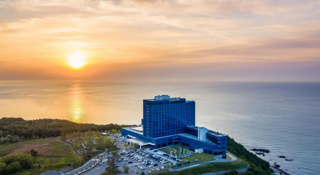 Полулюкс Hotel Tops 10