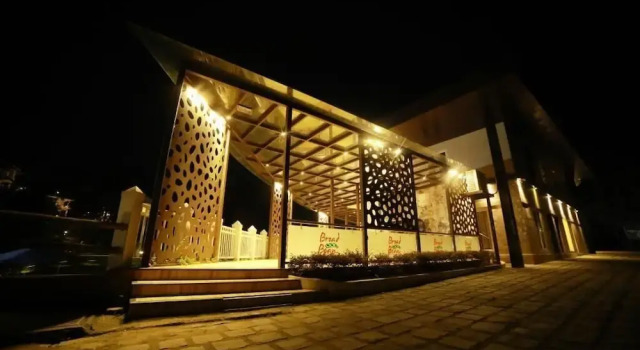 Broad Bean Resort & Spa, Забронировать Курортный отель Курортные отели штата Кералы, Курортный отель