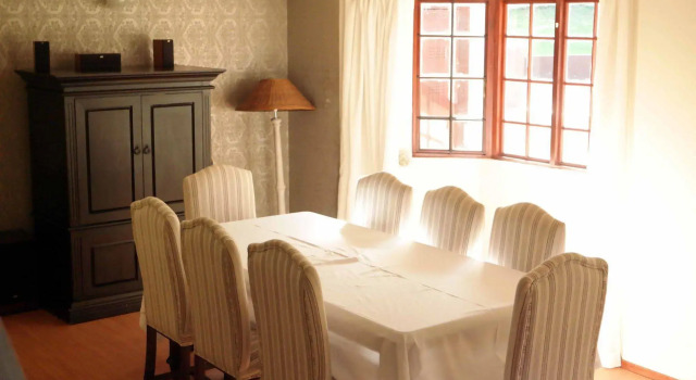 Tweyamo Guest House, Book Pension Waterkloof Glen 