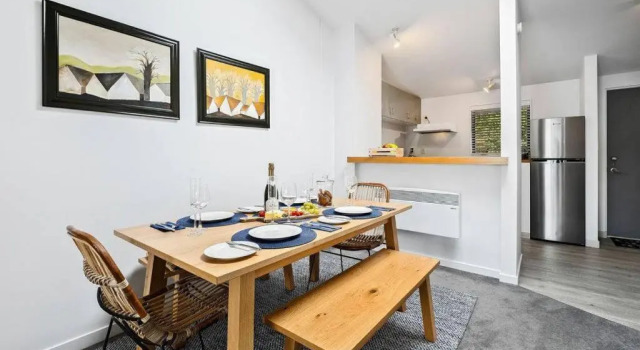 Misty Lakes - Queenstown Lakefront Apartment, Забронировать Апартаменты/квартира Куинстаун 