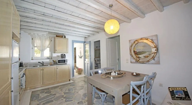 Ornos Suites