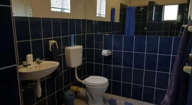 Onze Rust Guest House, Book Pension Hoteller i Gobabis med parkering, Parkering