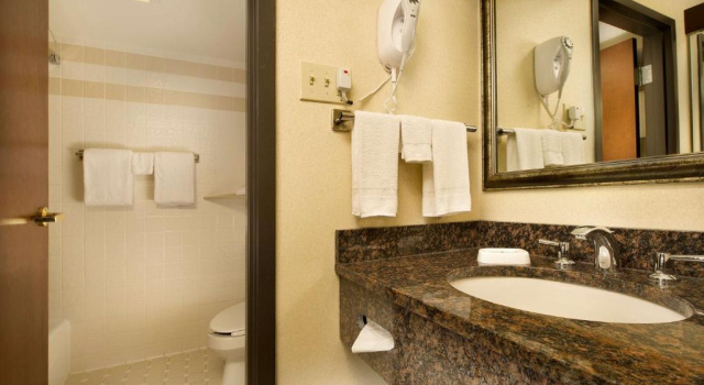 Четырёхместный номер Superior Drury Inn Paducah