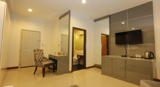 Enterprize Boutique Hotel, Rezervovat Boutique Hotel Hotely v Central Thailand s parkováním, Parkování