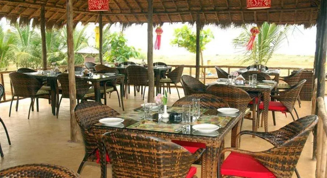 Morjim Breeze Resort, Book Resort Hotels in Goa with a Pool, Swimming Pool