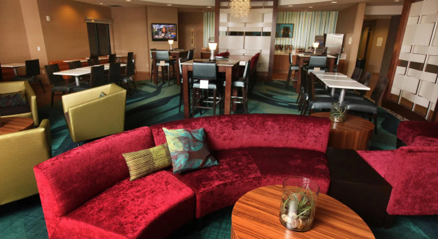 Люкс SpringHill Suites by Marriott Sioux Falls
